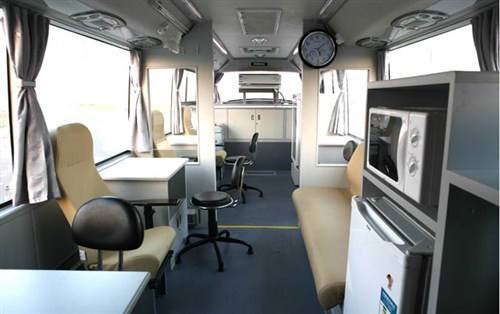 獻(xiàn)血車安全嗎？生產(chǎn)廠家通過這三點(diǎn)告訴你非常安全。02